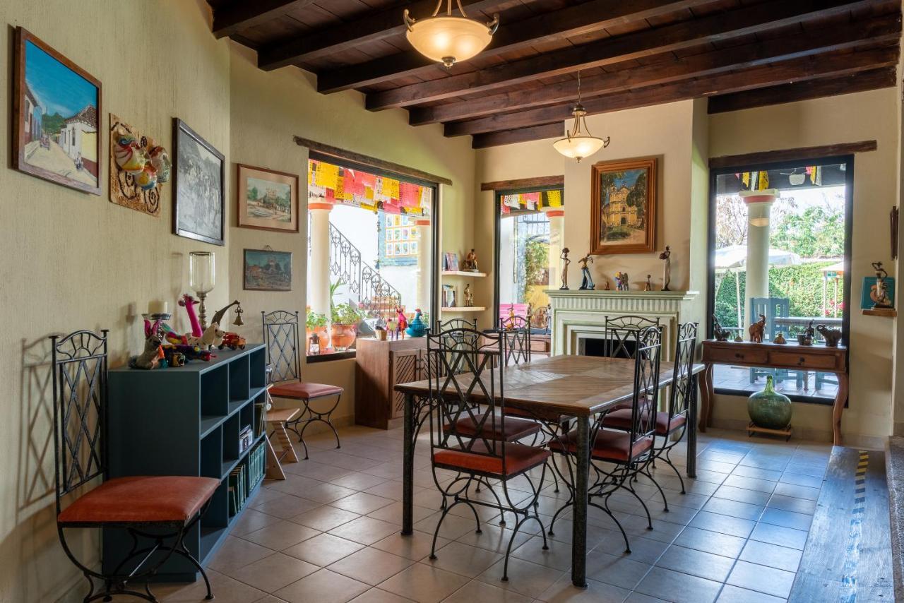 Ocho Barrios Inn