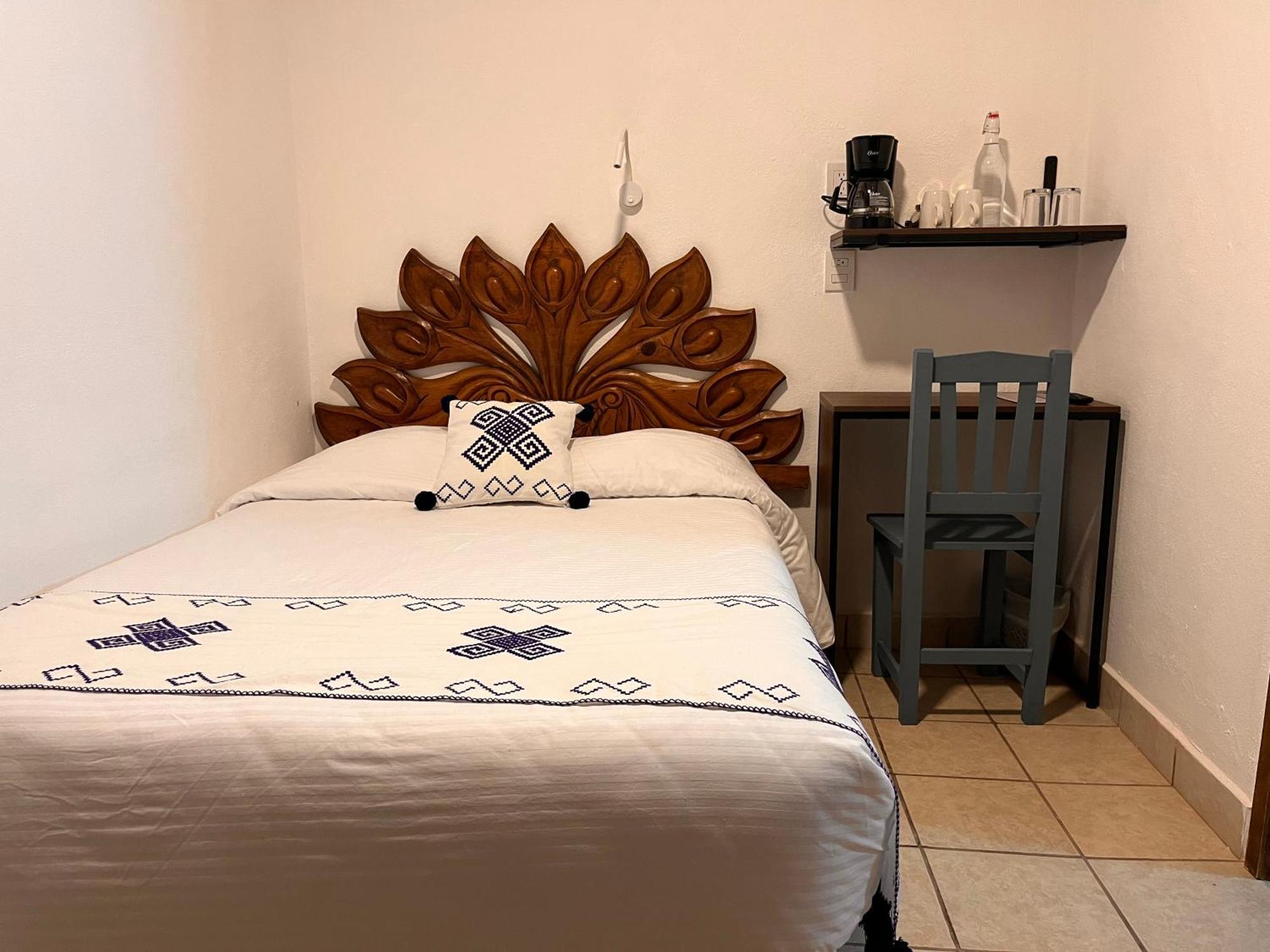 Ocho Barrios 3*
